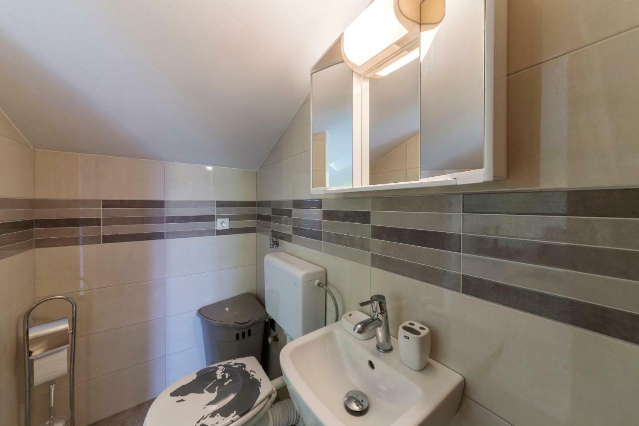 Apartmani Suzi Пула Экстерьер фото