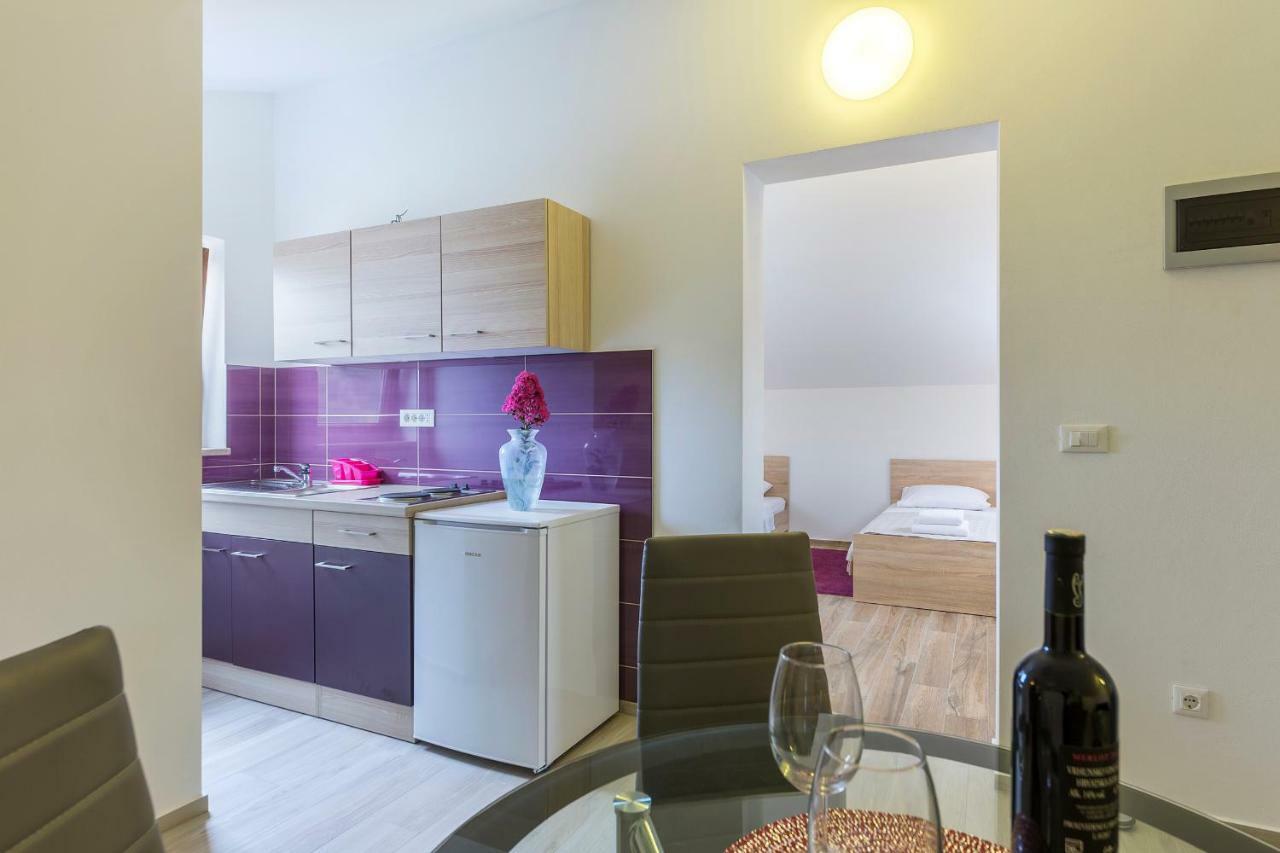 Apartmani Suzi Пула Экстерьер фото