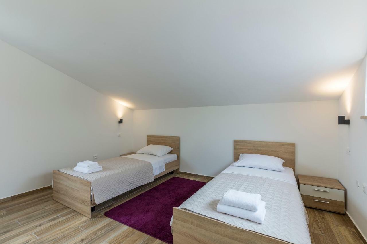Apartmani Suzi Пула Экстерьер фото