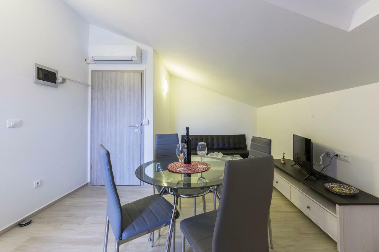 Apartmani Suzi Пула Экстерьер фото