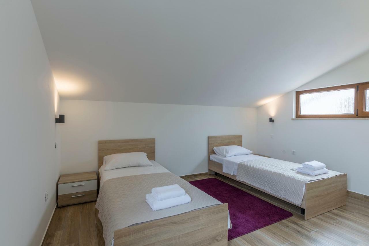 Apartmani Suzi Пула Экстерьер фото