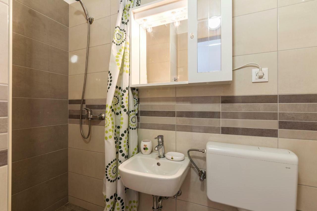 Apartmani Suzi Пула Экстерьер фото
