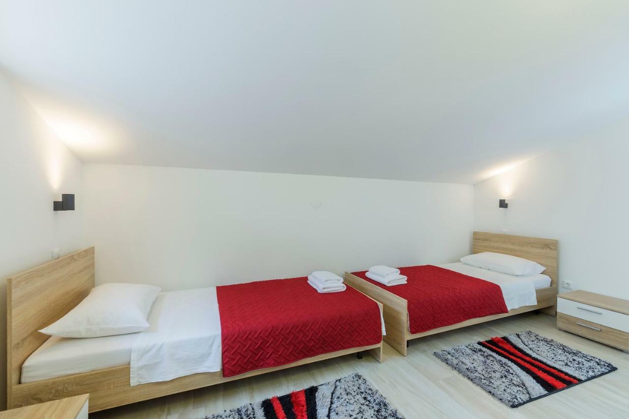 Apartmani Suzi Пула Экстерьер фото