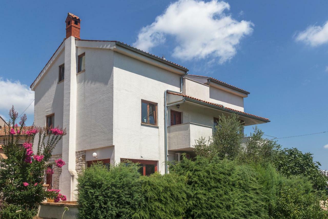 Apartmani Suzi Пула Экстерьер фото